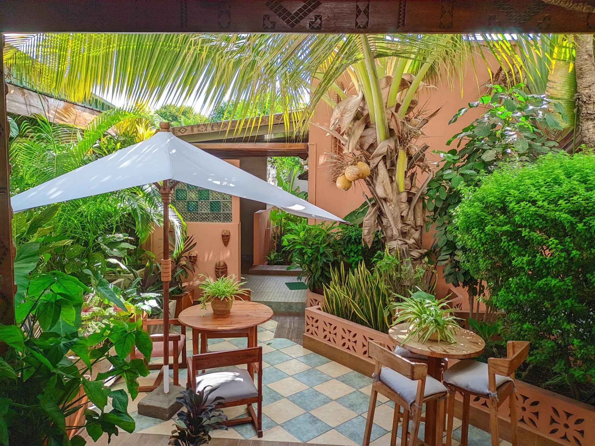Le Nouvel Eden Hotel Toliara Kültér fotó