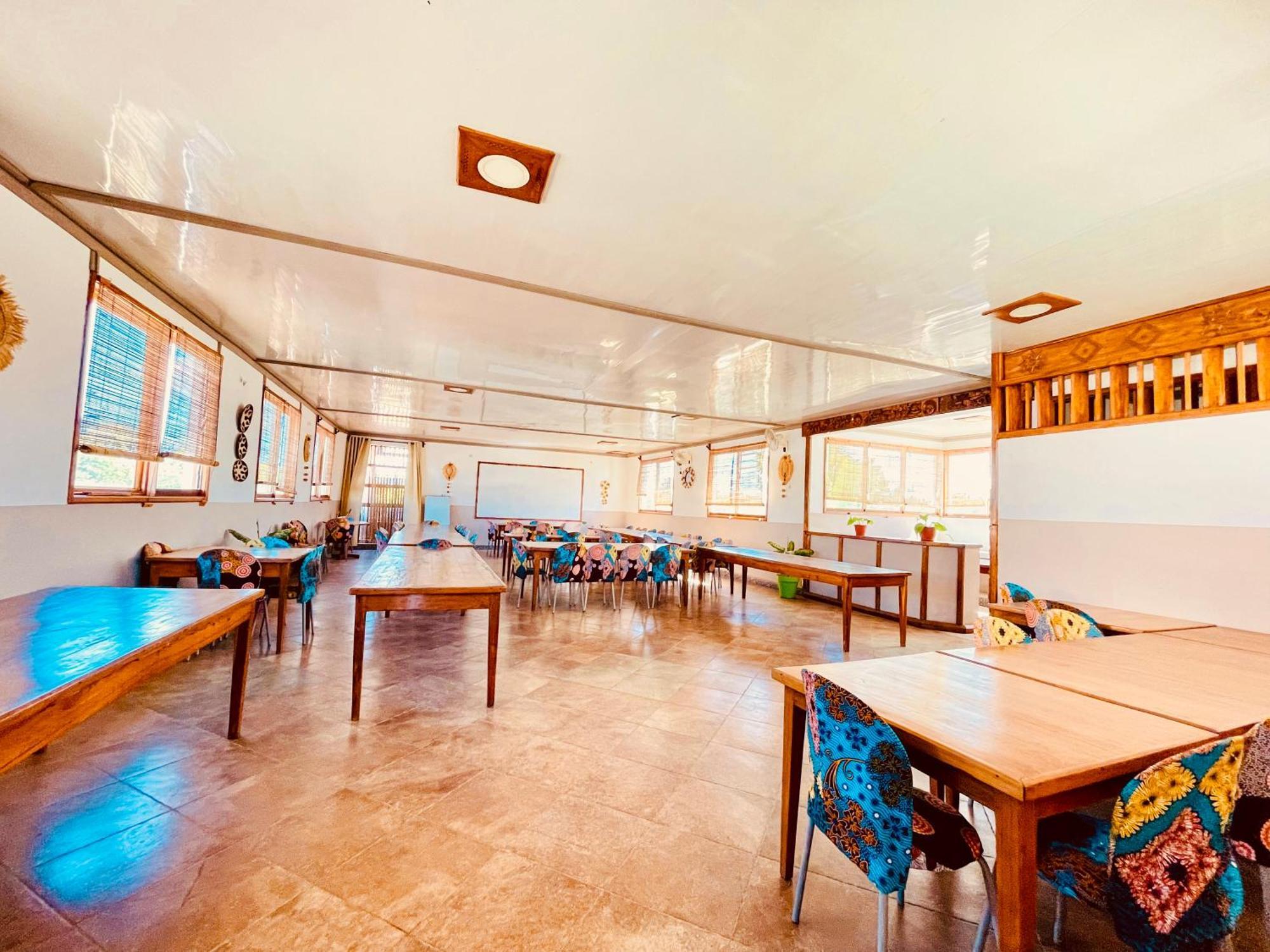 Le Nouvel Eden Hotel Toliara Kültér fotó