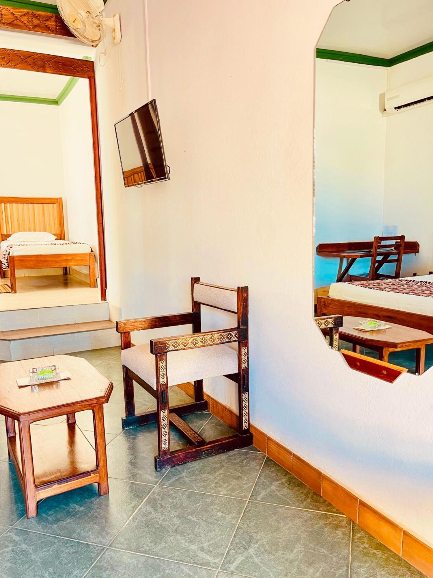Le Nouvel Eden Hotel Toliara Kültér fotó