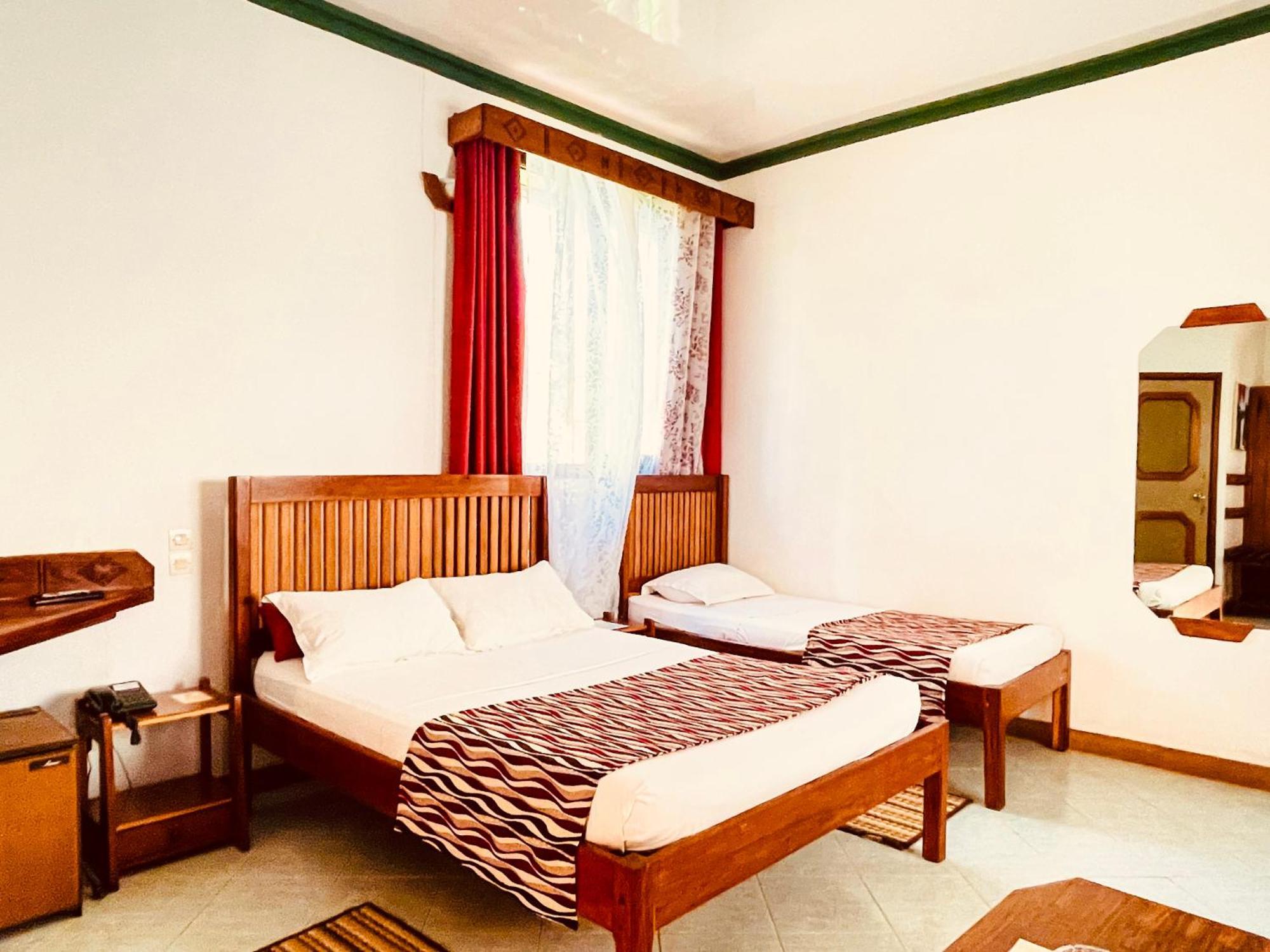 Le Nouvel Eden Hotel Toliara Kültér fotó