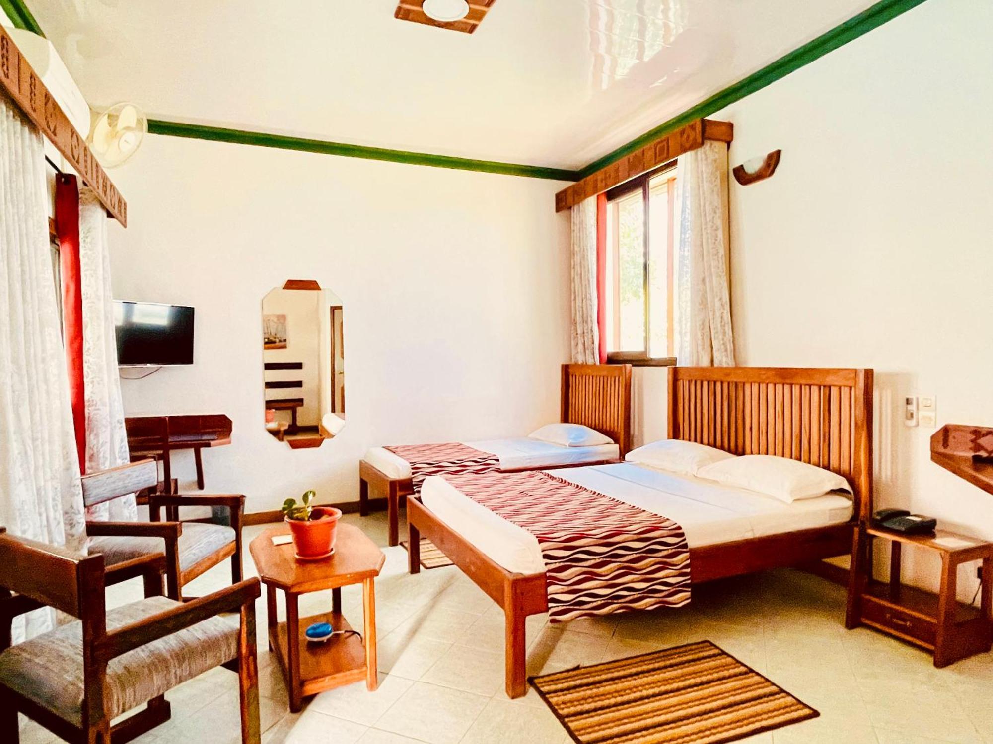 Le Nouvel Eden Hotel Toliara Kültér fotó