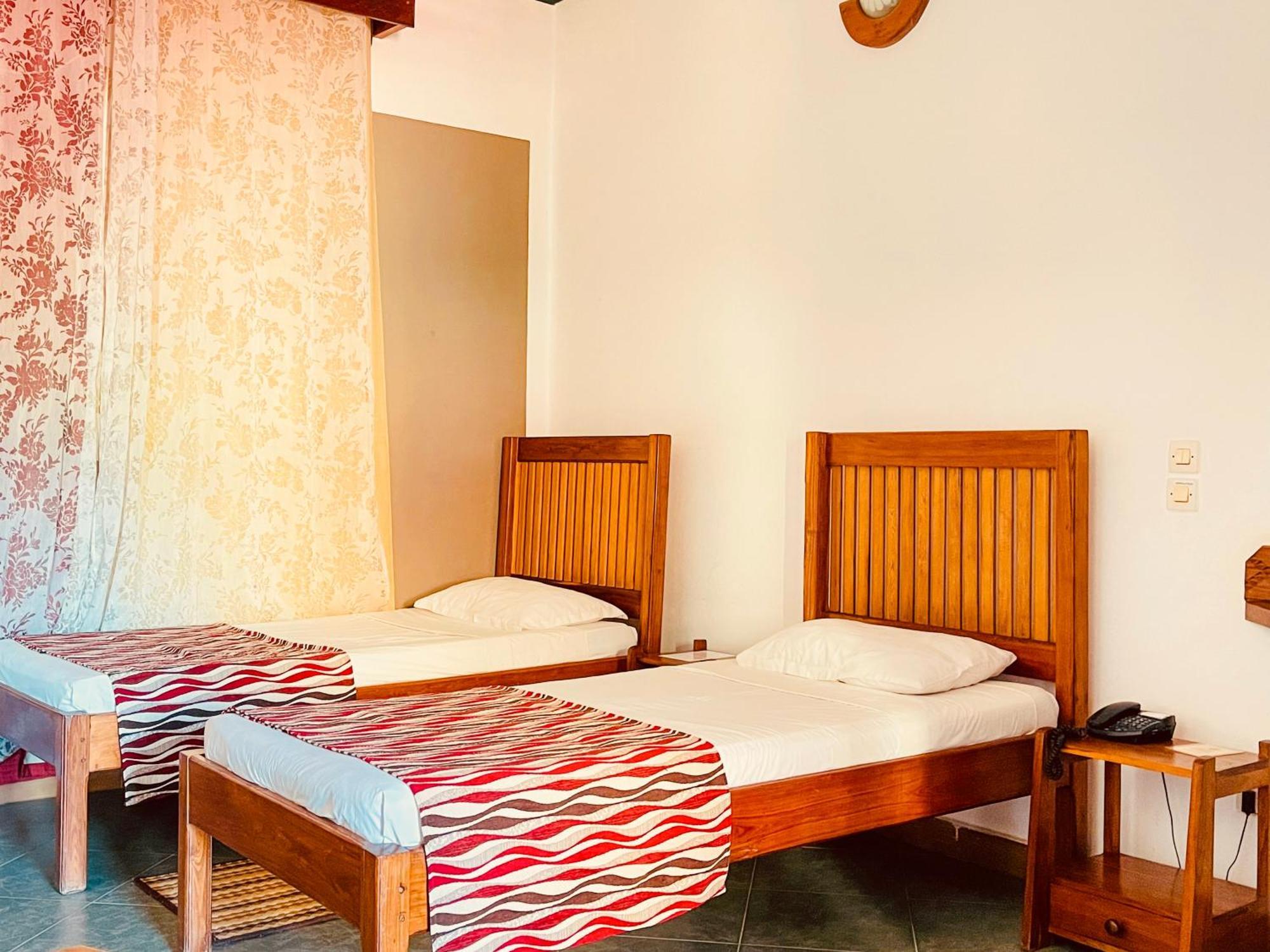 Le Nouvel Eden Hotel Toliara Kültér fotó