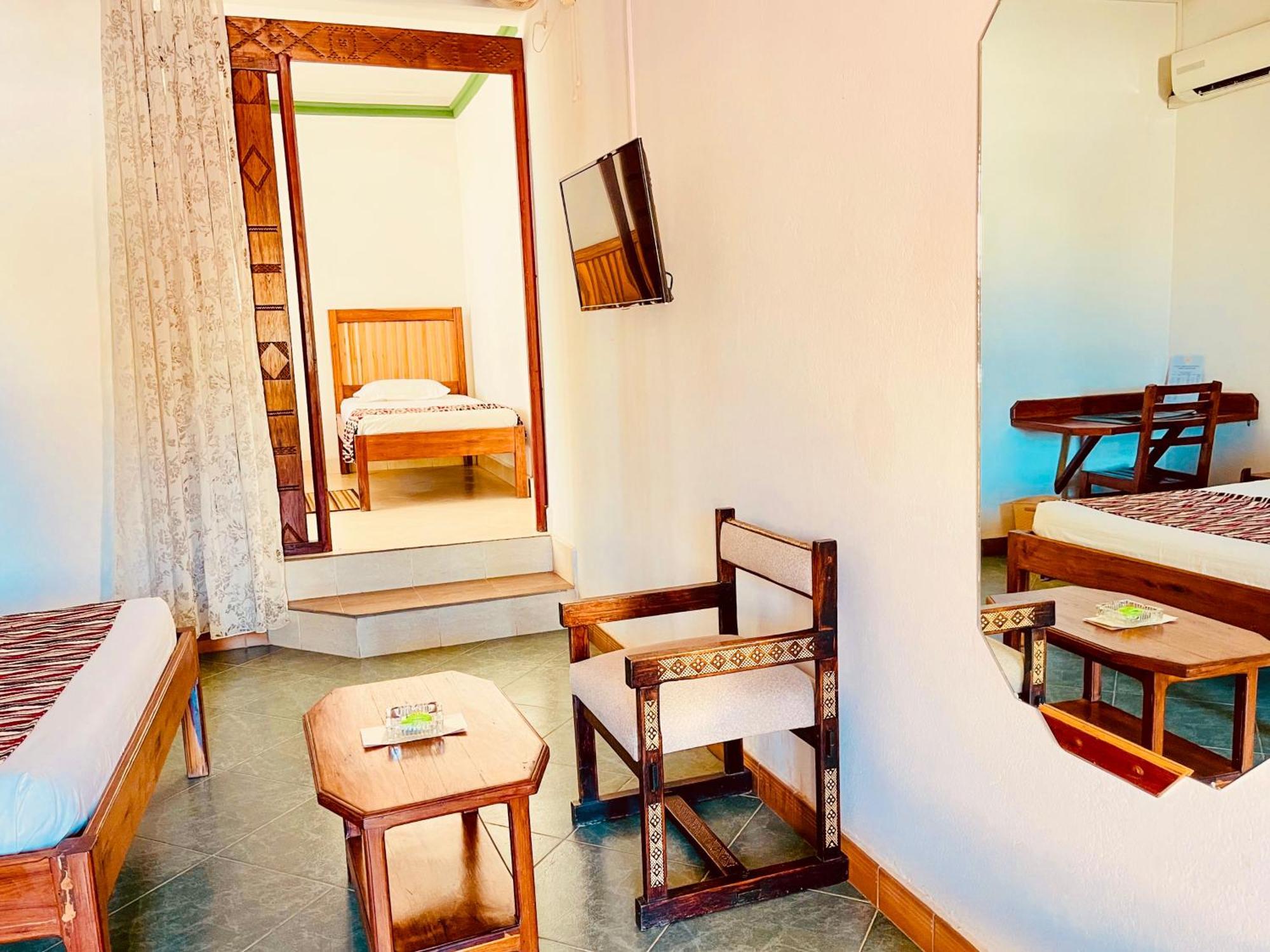 Le Nouvel Eden Hotel Toliara Kültér fotó